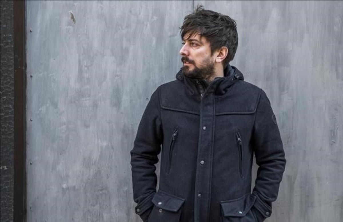 Pau Vallvé: "No té res de místic dedicar-te a la música" Pau Vallvé: "No té res de místic dedicar-te a la música"