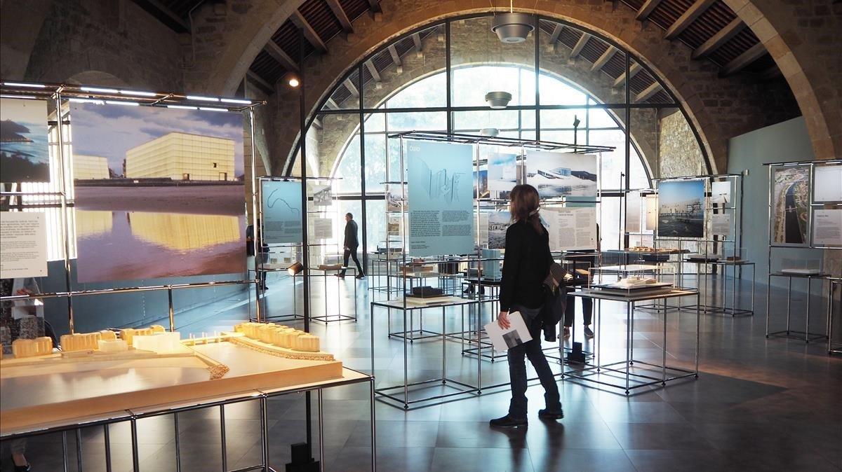 Exposición ’Arquitecturas en la orilla’, en el Museu Maritim de Barcelona.