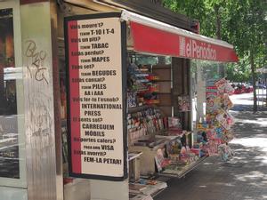 Quiosc polivalent al carrer del Bruc de Barcelona. Foto del lector Pere Guiu (Barcelona)