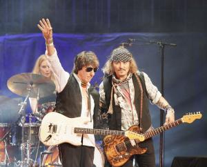 Johnny Depp en un concierto en Inglaterra