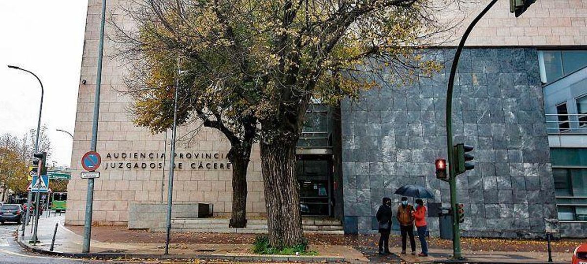 Una jutge denega a una lletrada ajornar un judici a Extremadura en una data pròxima al part Una jutge denega a una lletrada ajornar un judici a Extremadura en una data pròxima al part