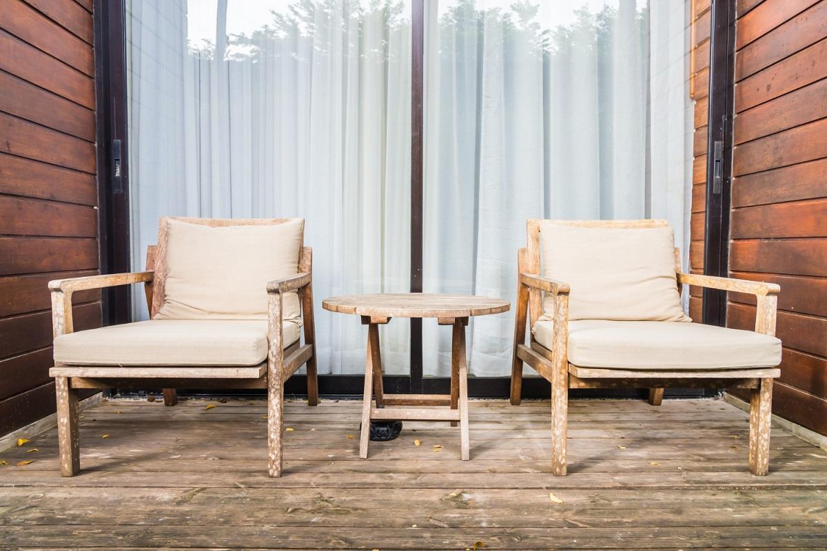 Protege tus muebles de jardín con la funda impermeable más vendida de Amazon.