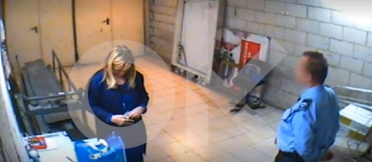 Vídeo de Cristina Cifuentes pillada robando en un hipermercado