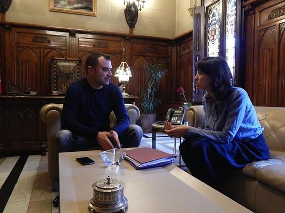 Jordi Ballart, alcalde de Terrassa, junto a Núria Parlón, alcaldesa de Santa Coloma de Gramenet. Jordi Ballart, alcalde de Terrassa, junto a Núria Parlón, alcaldesa de Santa Coloma de Gramenet.