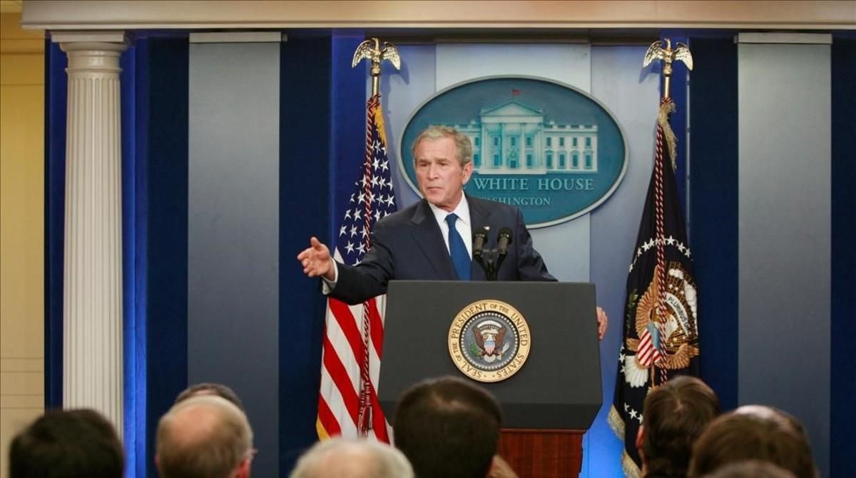 George W. Bush en su última rueda de prensa como presidente de Estados Unidos en el 2009. George W. Bush en su última rueda de prensa como presidente de Estados Unidos en el 2009.