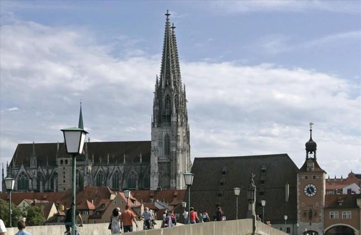 La catedral de la ciudad de Ratisbona, Regensburg en alemán. Alumnos de la escuela dependiente de la Iglesia sufrieron abusos. La catedral de la ciudad de Ratisbona, Regensburg en alemán. Alumnos de la escuela dependiente de la Iglesia sufrieron abusos.