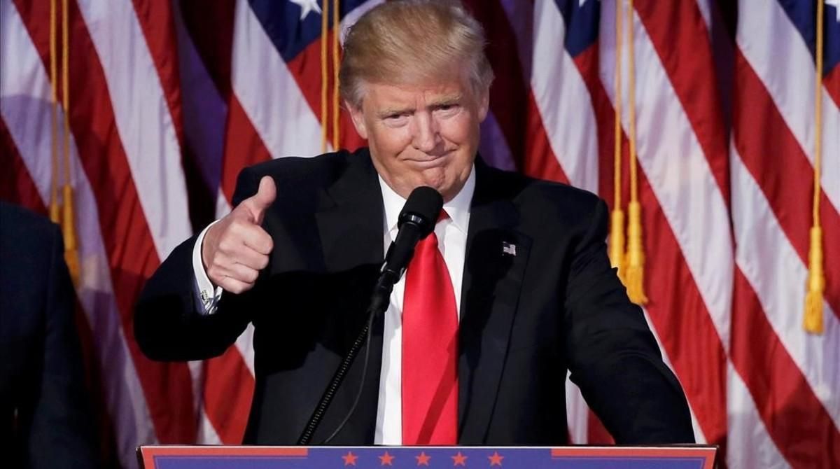 Trump se dirige a sus seguidores tras confirmarse su victoria electoral. Trump se dirige a sus seguidores tras confirmarse su victoria electoral.