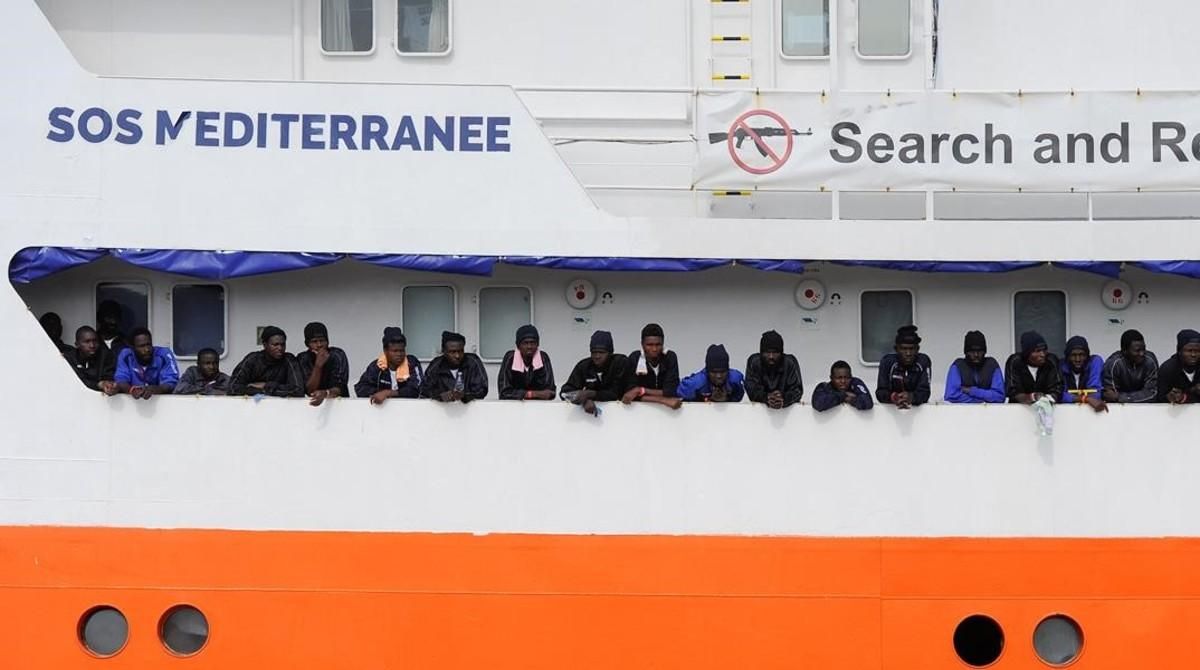 Inmigrantes a bordo del barco ’Aquarius’. Inmigrantes a bordo del barco ’Aquarius’.