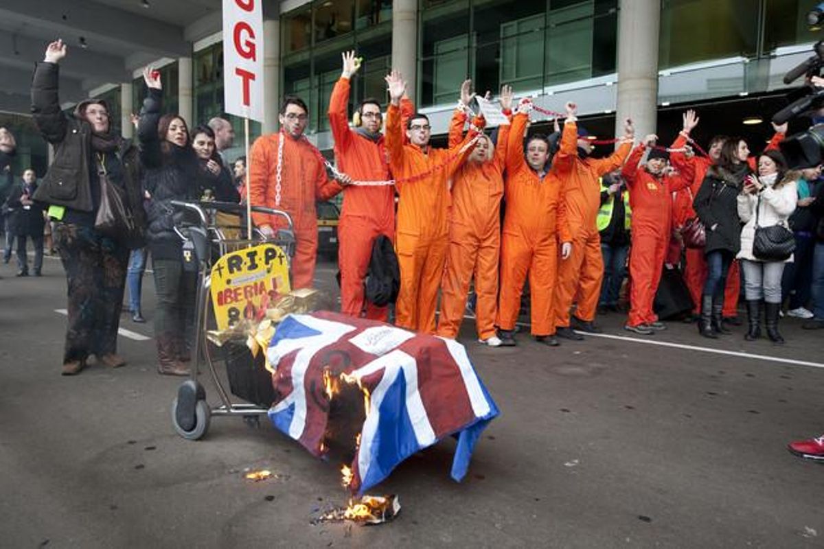 Manifestación de los trabajadores de Iberia por el ERE en El Prat. Manifestación de los trabajadores de Iberia por el ERE en El Prat.