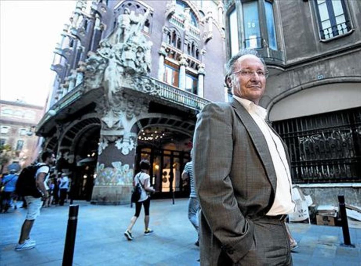 Joan Llinares posa frente al Palau de la Música Catalana, hace unos meses. Joan Llinares posa frente al Palau de la Música Catalana, hace unos meses.