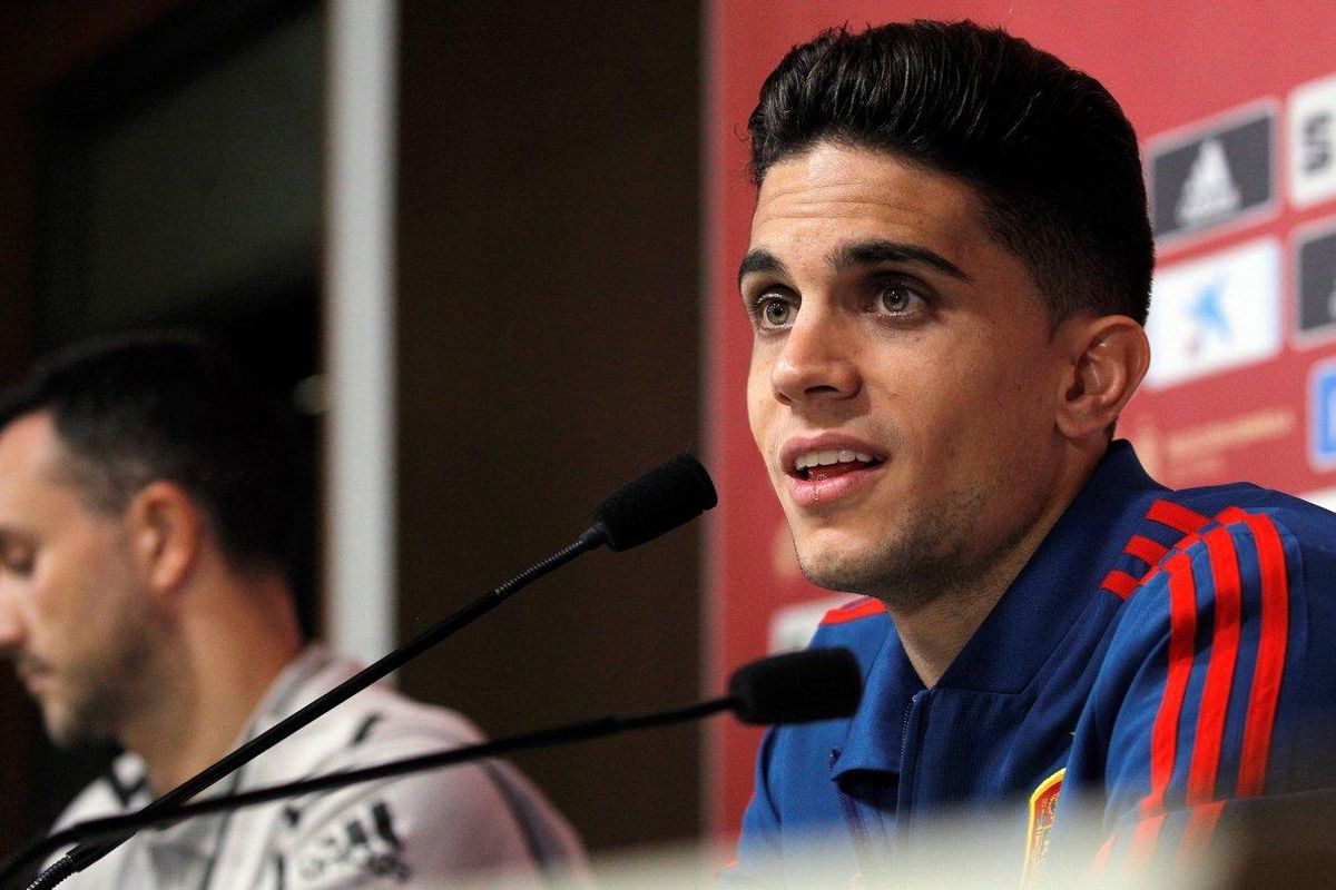 El internacional español Marc Bartra en rueda de prensa. El internacional español Marc Bartra en rueda de prensa.