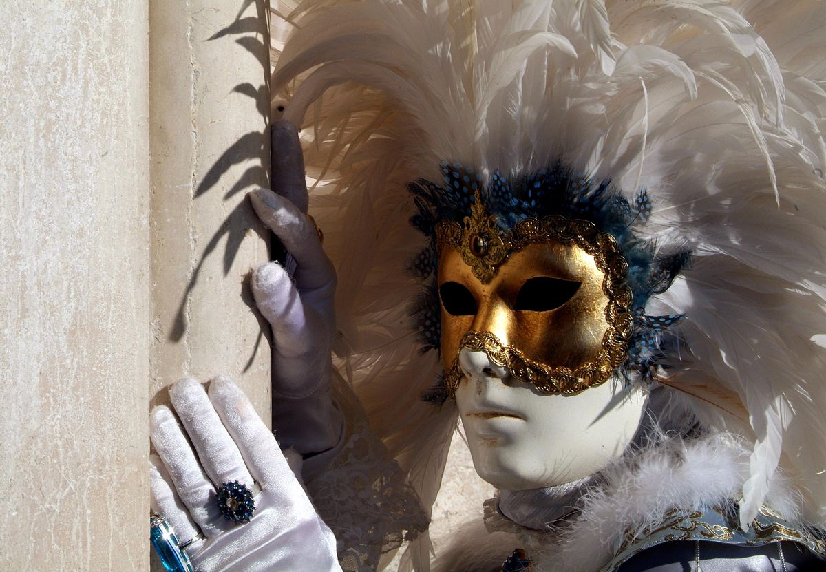 Lladres, disfresses i mascaretes Lladres, disfresses i mascaretes