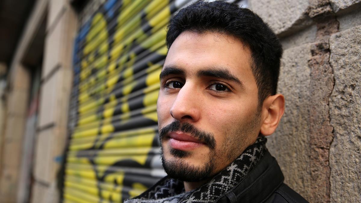 "Quan van cremar el meu piano vaig sentir que cremaven tot Síria" "Quan van cremar el meu piano vaig sentir que cremaven tot Síria"