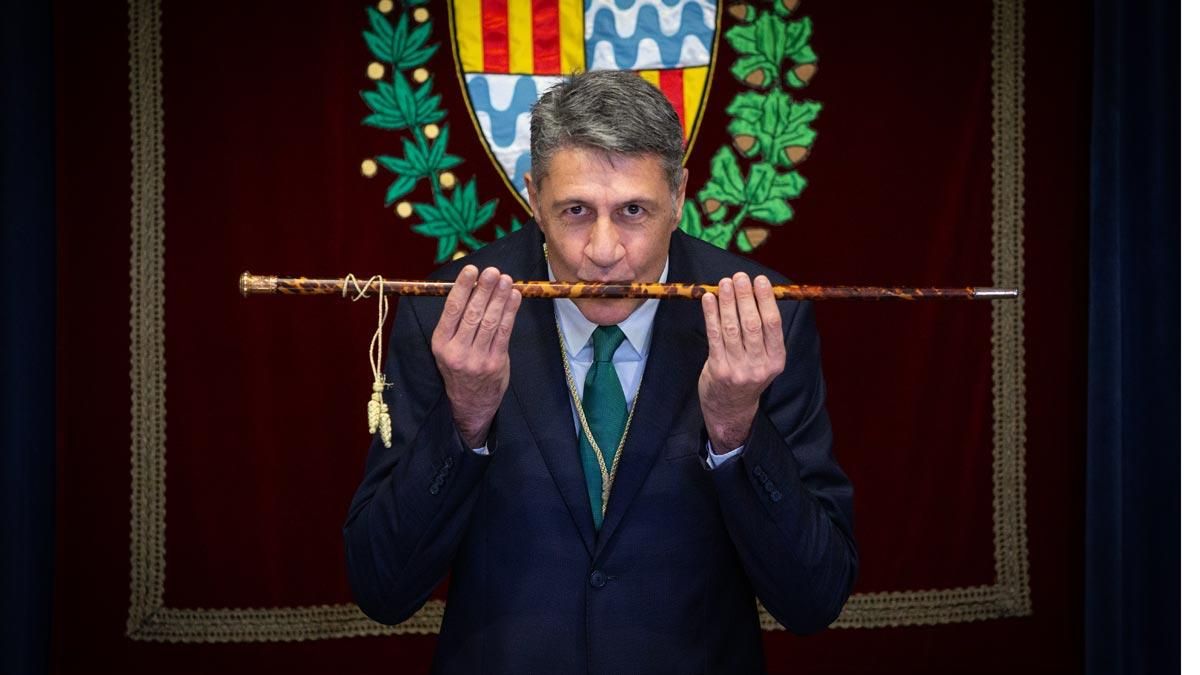 L’oposició de Badalona abocada a una moció de censura contra Albiol després de l’aparició de l’alcalde als ‘papers de Pandora’ L’oposició de Badalona abocada a una moció de censura contra Albiol després de l’aparició de l’alcalde als ‘papers de Pandora’