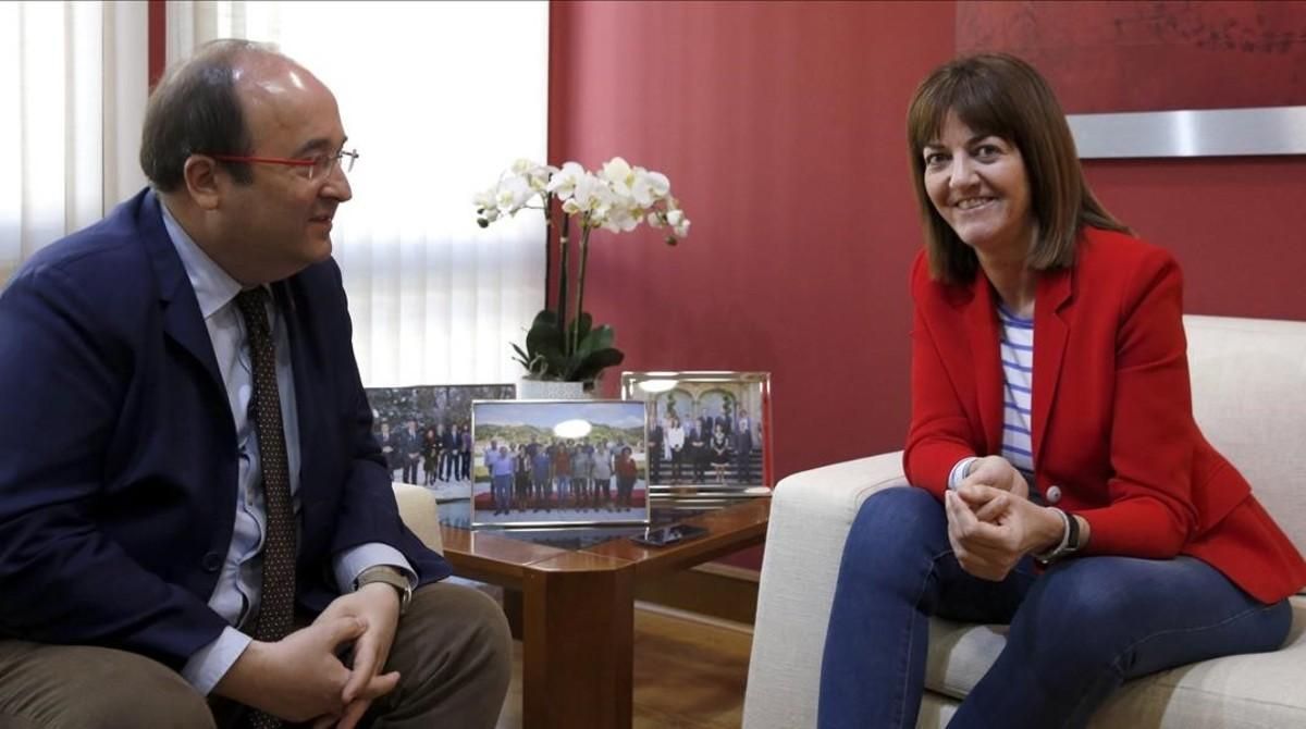 Idoia Mendia (PSE) y Miquel Iceta (PSC) se han reunido en Blbao para analizar la situación política de Euskadi y Catalunya Idoia Mendia (PSE) y Miquel Iceta (PSC) se han reunido en Blbao para analizar la situación política de Euskadi y Catalunya