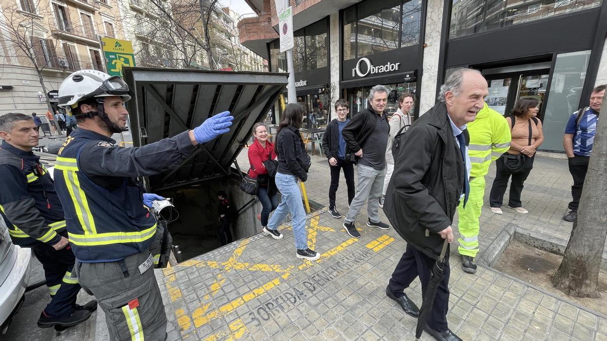 Un AVE averiado deja a 95 pasajeros atrapados dentro de un túnel en la estación de Sants de Barcelona