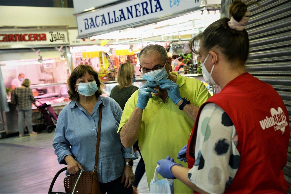Una de las voluntarias de L’Hospitalet de Llobregat. Una de las voluntarias de L’Hospitalet de Llobregat.