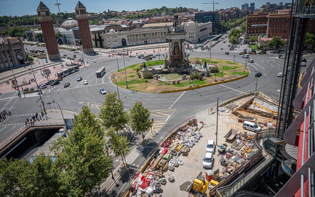 Obras en la plaza de Espanya de Barcelona