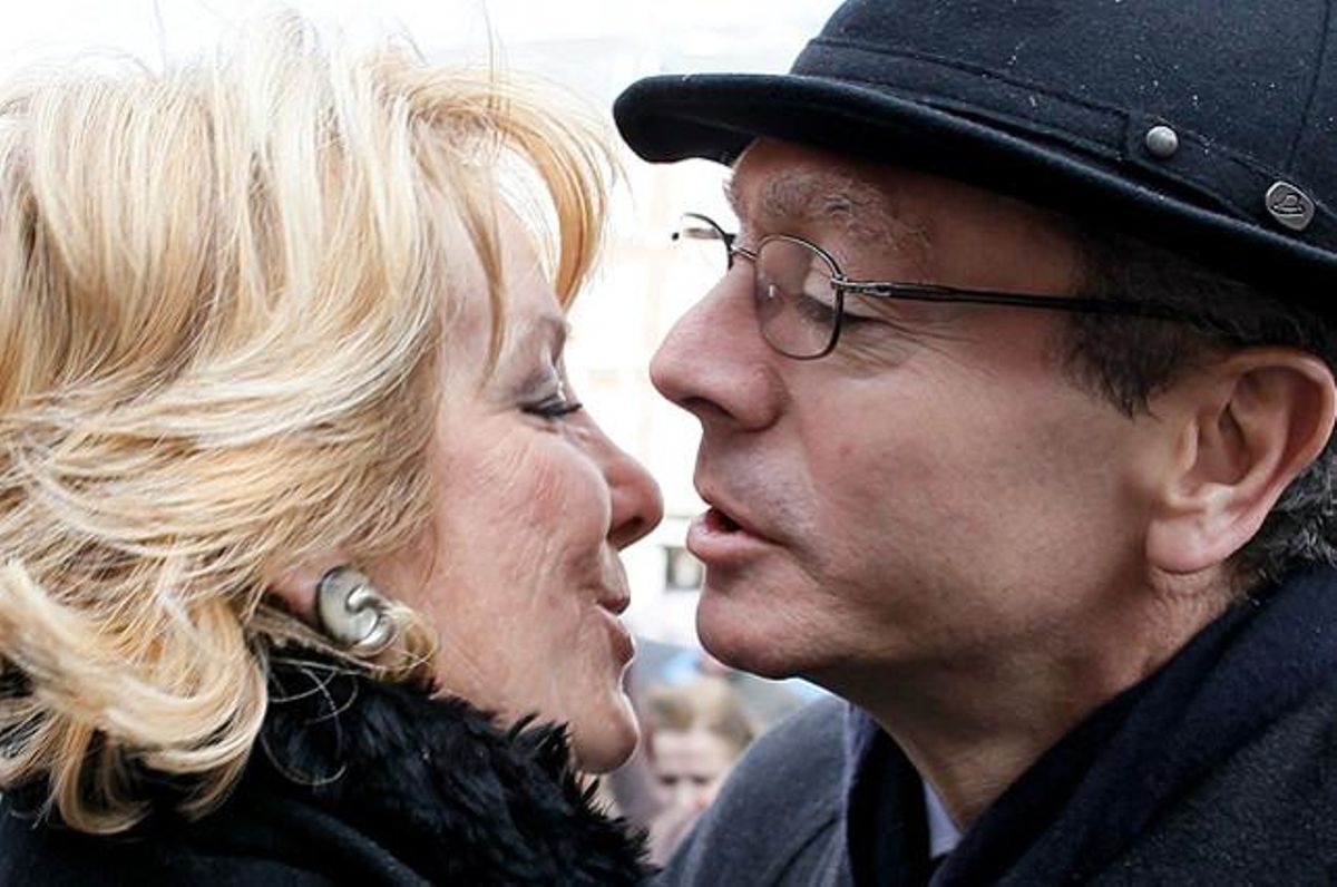 Aguirre y Gallardón en el 2010 a su llegada a la misa de la festividad de la Virgen de la Almudena, patrona de la ciudad. Aguirre y Gallardón en el 2010 a su llegada a la misa de la festividad de la Virgen de la Almudena, patrona de la ciudad.