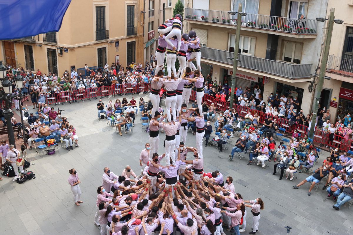 5 de 7 de los Minyons de Terrassa en su vuelta a las plazas tras un parón de dos años por la pandemia 5 de 7 de los Minyons de Terrassa en su vuelta a las plazas tras un parón de dos años por la pandemia