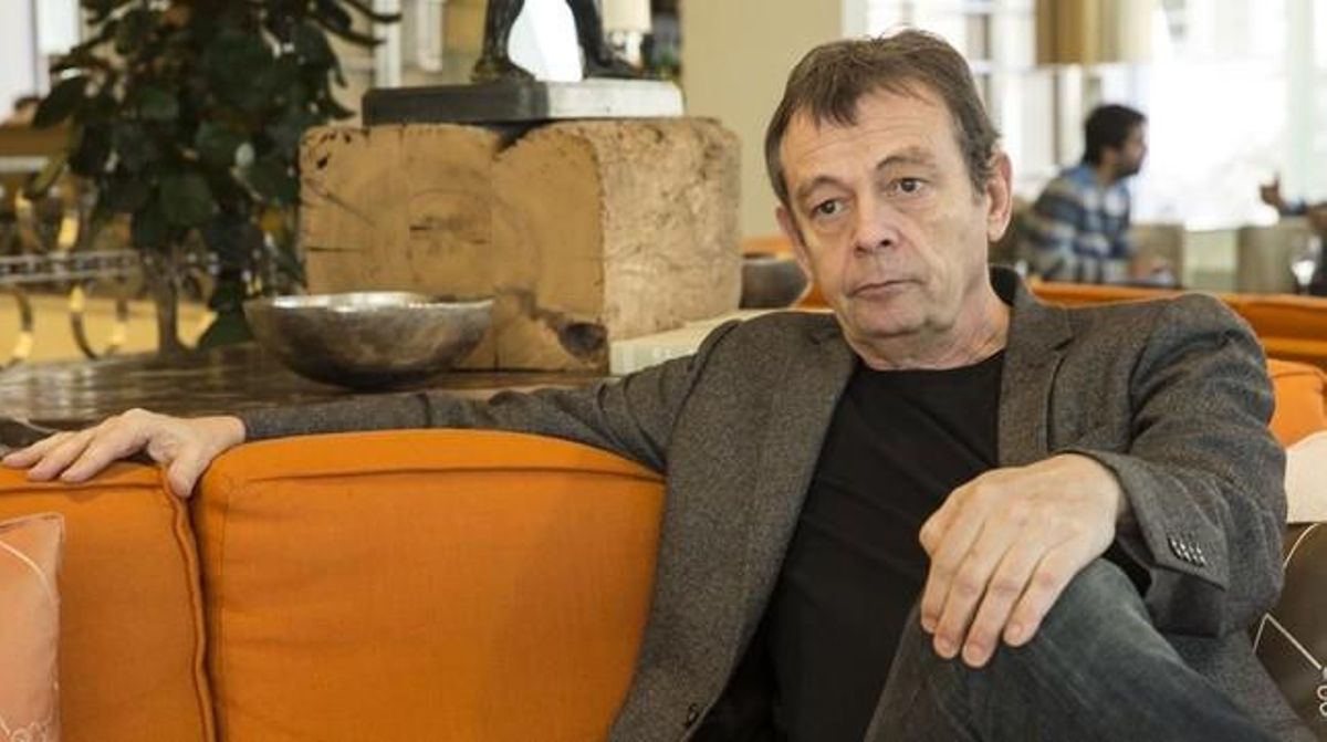 El escritor francés de novela negra y ganador del Goncourt Pierre Lemaitre, este martes en Barcelona, donde participa en el festival BCNegra. El escritor francés de novela negra y ganador del Goncourt Pierre Lemaitre, este martes en Barcelona, donde participa en el festival BCNegra.