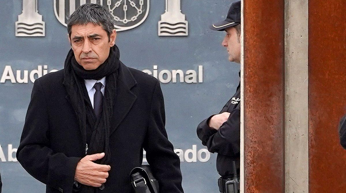 El mayor Josep Lluís Trapero sale de la Audiencia Nacional, el pasado 20 de enero. El mayor Josep Lluís Trapero sale de la Audiencia Nacional, el pasado 20 de enero.