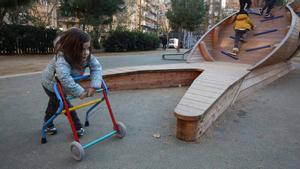 Famílies «fartes» exigiran a Educació el desplegament real de l’escola inclusiva