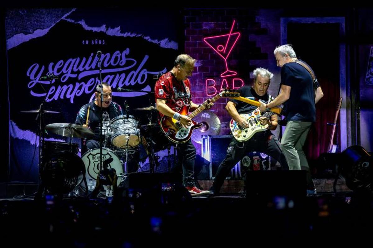 Hombres G, el duradero poder de los polvos pica-pica en el Palau Sant Jordi