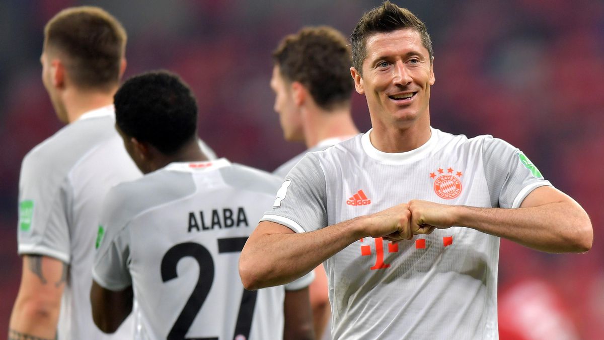 Lewandowski celebra uno de sus goles. Lewandowski celebra uno de sus goles.