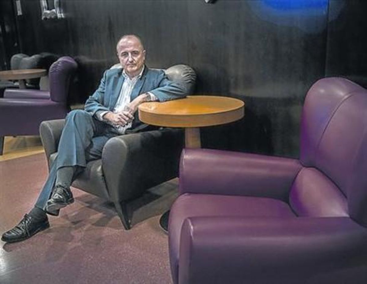Miguel Sebastián, ayer, en el hotel Novotel Cornellà. Miguel Sebastián, ayer, en el hotel Novotel Cornellà.