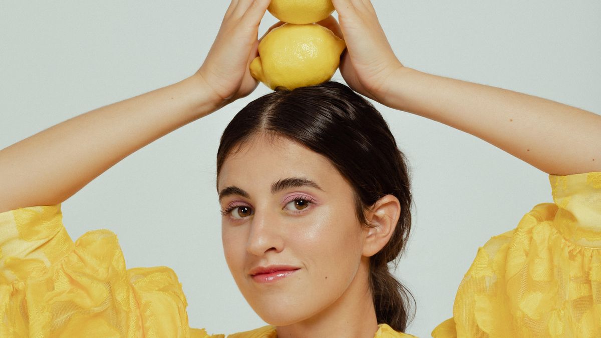 La cantante Izaro, en una imagen promocional. La cantante Izaro, en una imagen promocional.