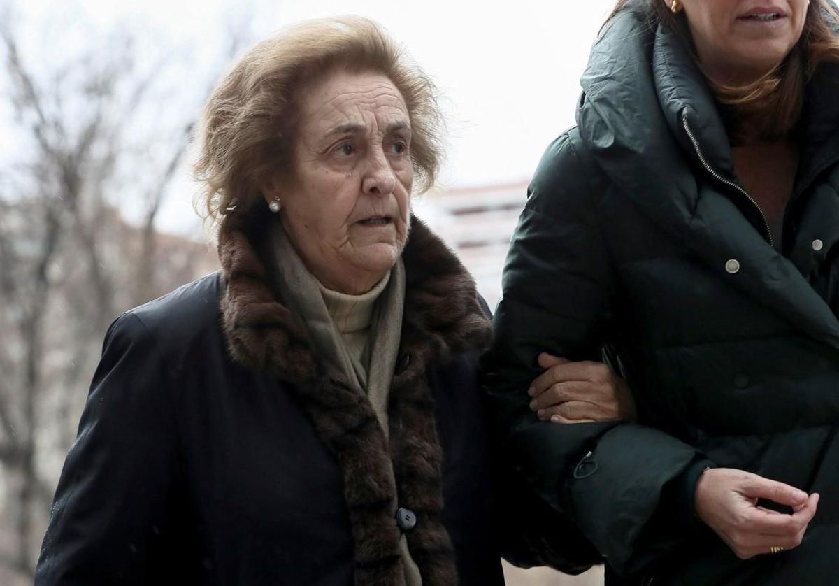 La expresidenta del Rayo Teresa Rivera, llegando a la Audiencia Provincial de Madrid. La expresidenta del Rayo Teresa Rivera, llegando a la Audiencia Provincial de Madrid.