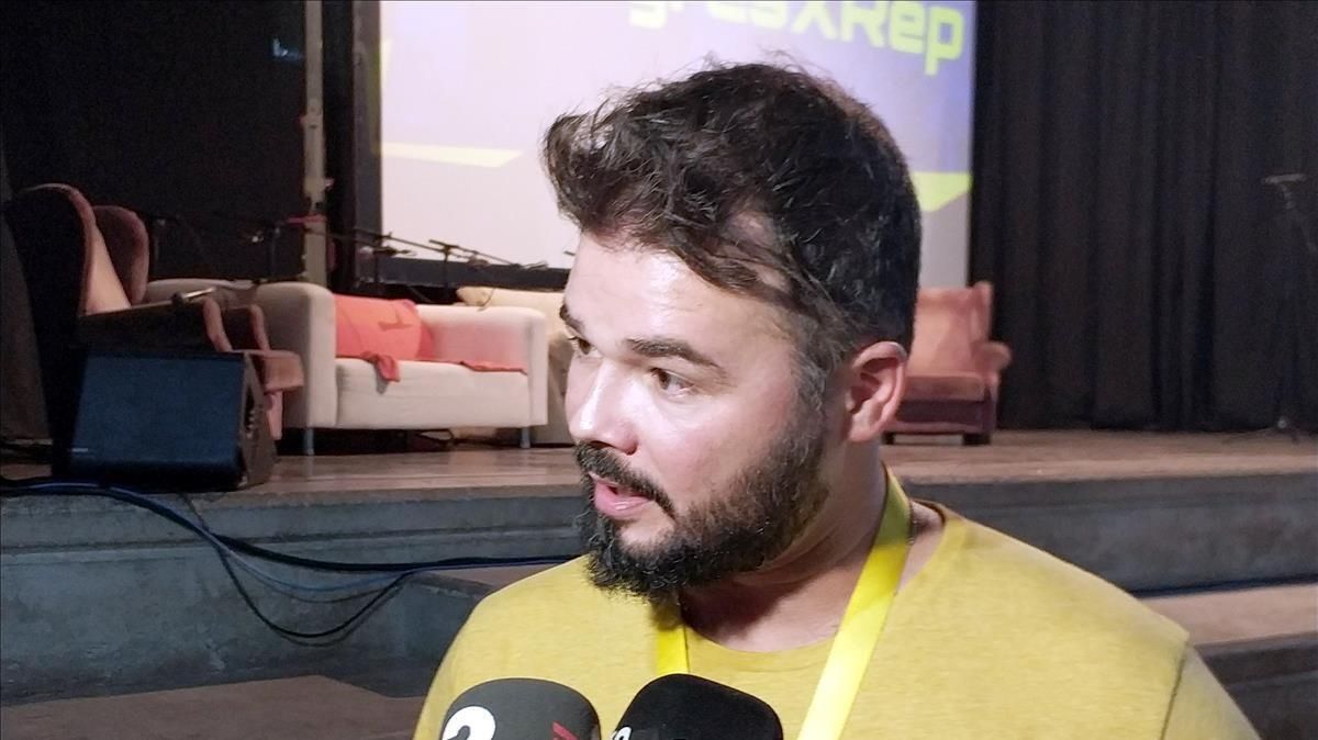 Gabriel Rufián, esbroncat en un congrés independentista Gabriel Rufián, esbroncat en un congrés independentista
