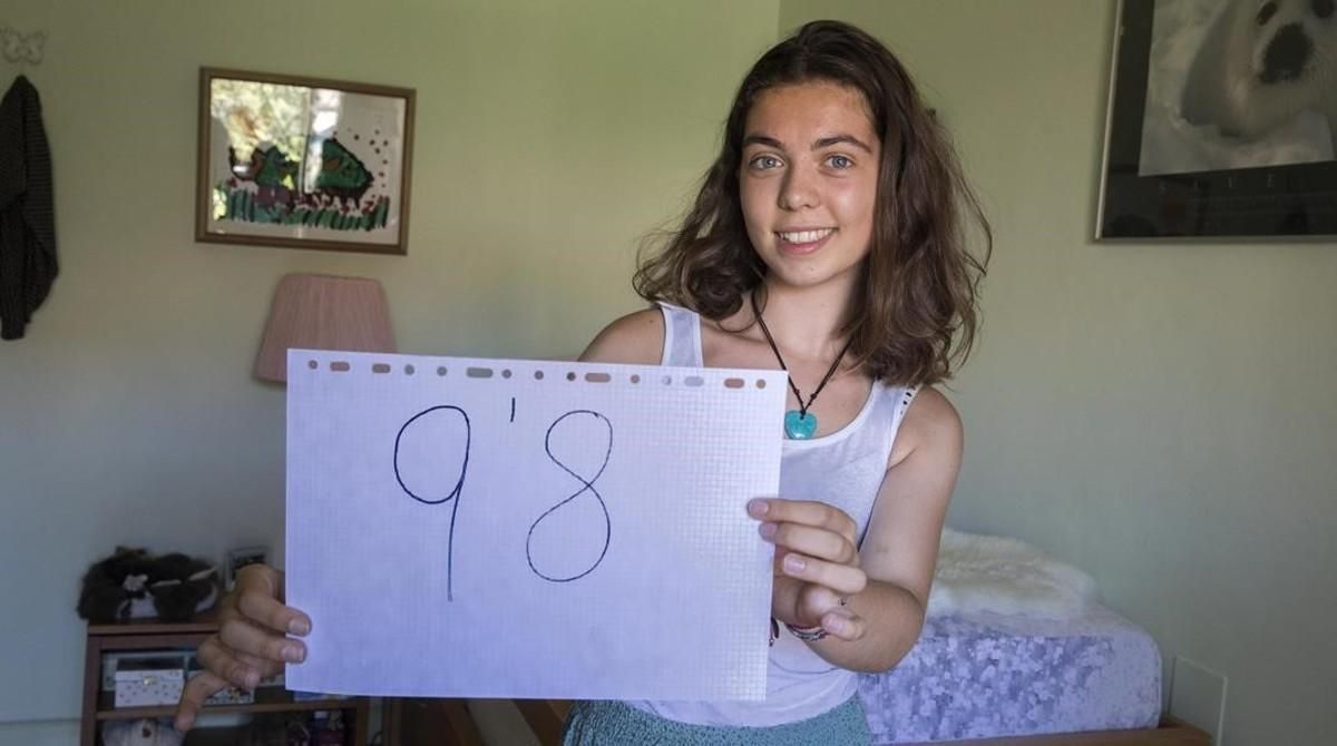 Anna Sellés, que ha alcanzado un 9,8 en la Selectividad. Anna Sellés, que ha alcanzado un 9,8 en la Selectividad.