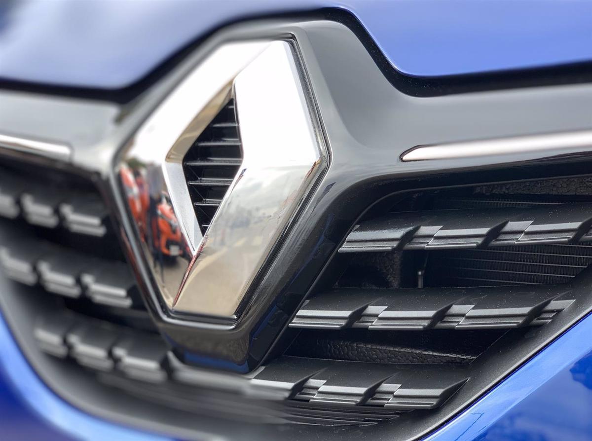 Un coche de Renault. Un coche de Renault.