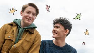 Kit Connor (Nick) y Joe Locke (Charlie) en una imagen promocional de ’Heartstopper’.