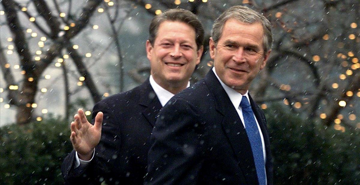 Al Gore y George W. Bush, el 19 diciembre del 2000, después de que el primero aceptara la derrota.