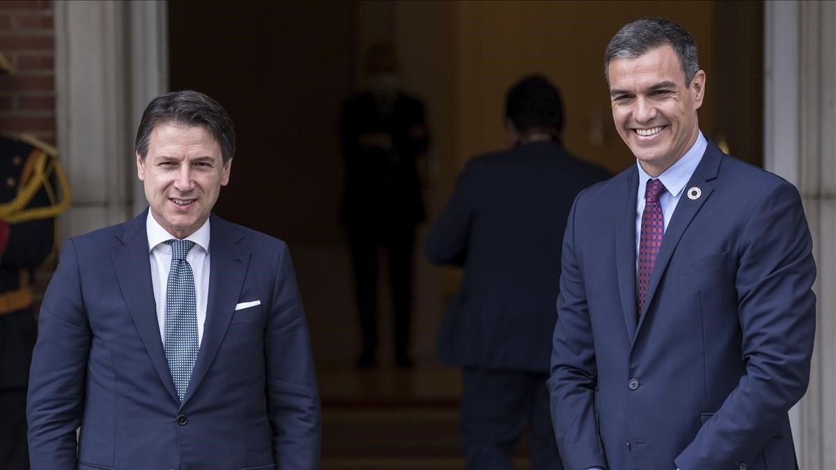 Conte, izquierda, con Sánchez en julio pasado. Conte, izquierda, con Sánchez en julio pasado.