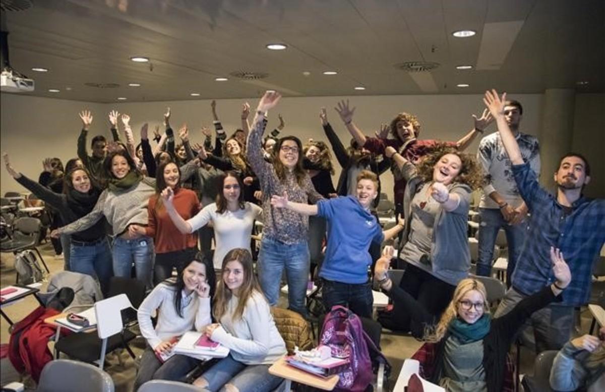 Alumnos de primer curso del grado de Gestiones Creativas de la facultad de Educación de la Universitat de Lleida (UdL). Alumnos de primer curso del grado de Gestiones Creativas de la facultad de Educación de la Universitat de Lleida (UdL).