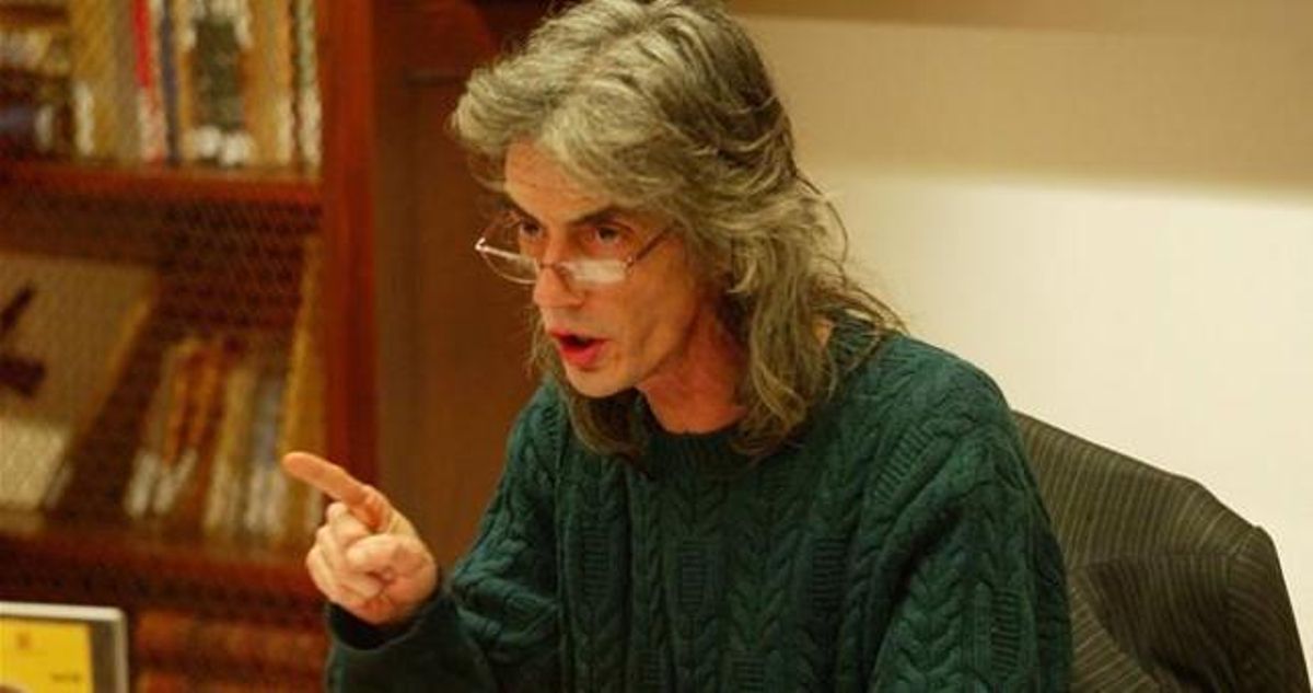El poeta Enric Casasses. El poeta Enric Casasses.