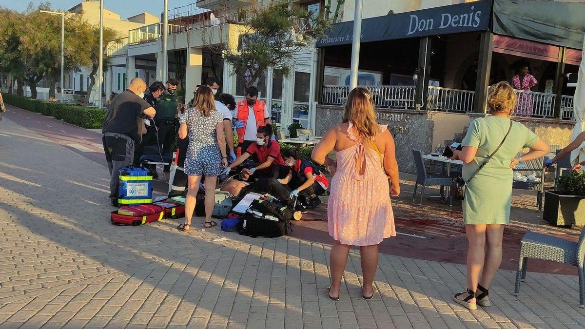 Un camarero y un cliente se apuñalan en una riña por la cuenta en Can Picafort Un camarero y un cliente se apuñalan en una riña por la cuenta en Can Picafort