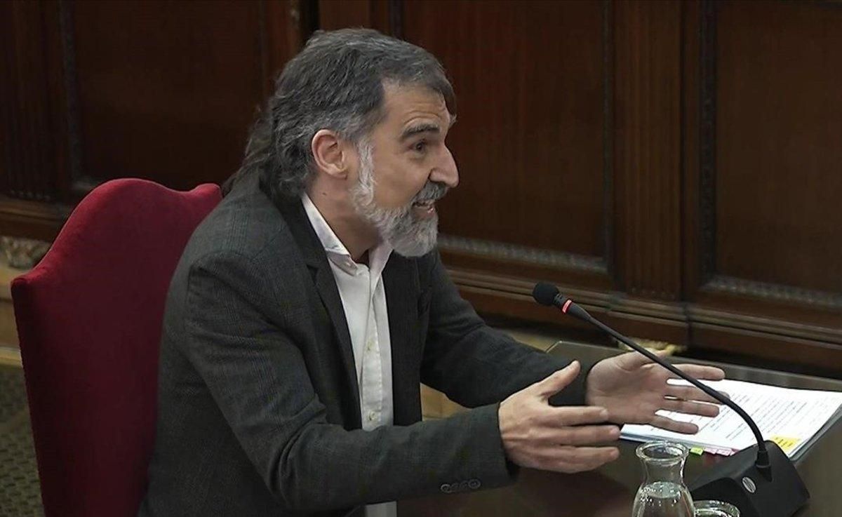 Jordi Cuixart defiende acudir a la manifestación "por la memoria republicana y por justicia" Jordi Cuixart defiende acudir a la manifestación "por la memoria republicana y por justicia"