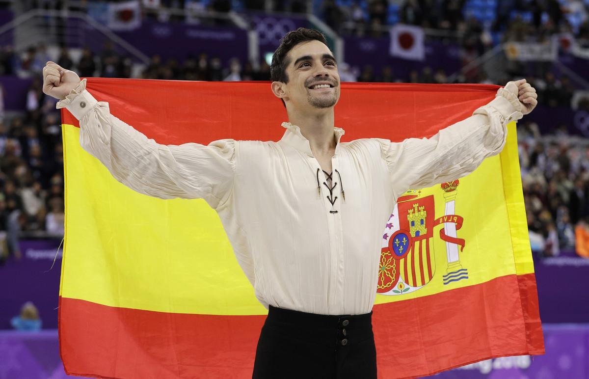 Javier Fernández, tras ganar la medalla de bronce.