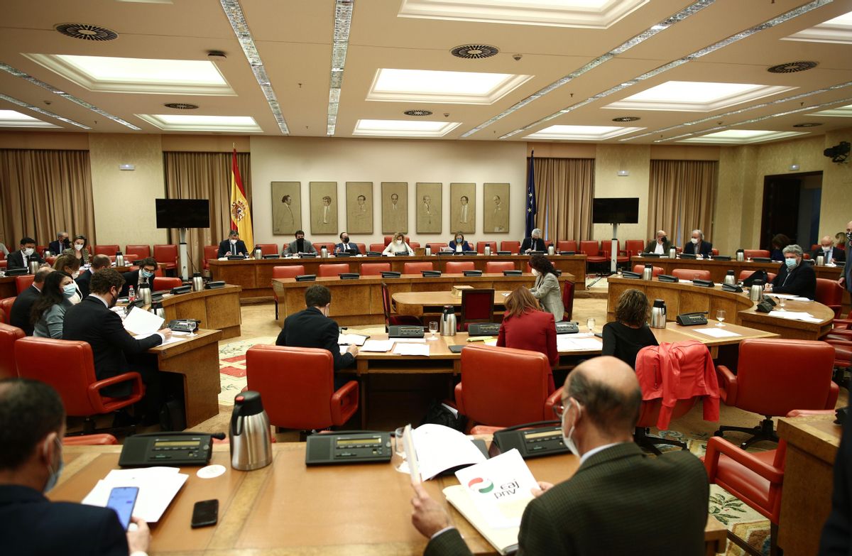 La Diputación Permanente del Congreso La Diputación Permanente del Congreso