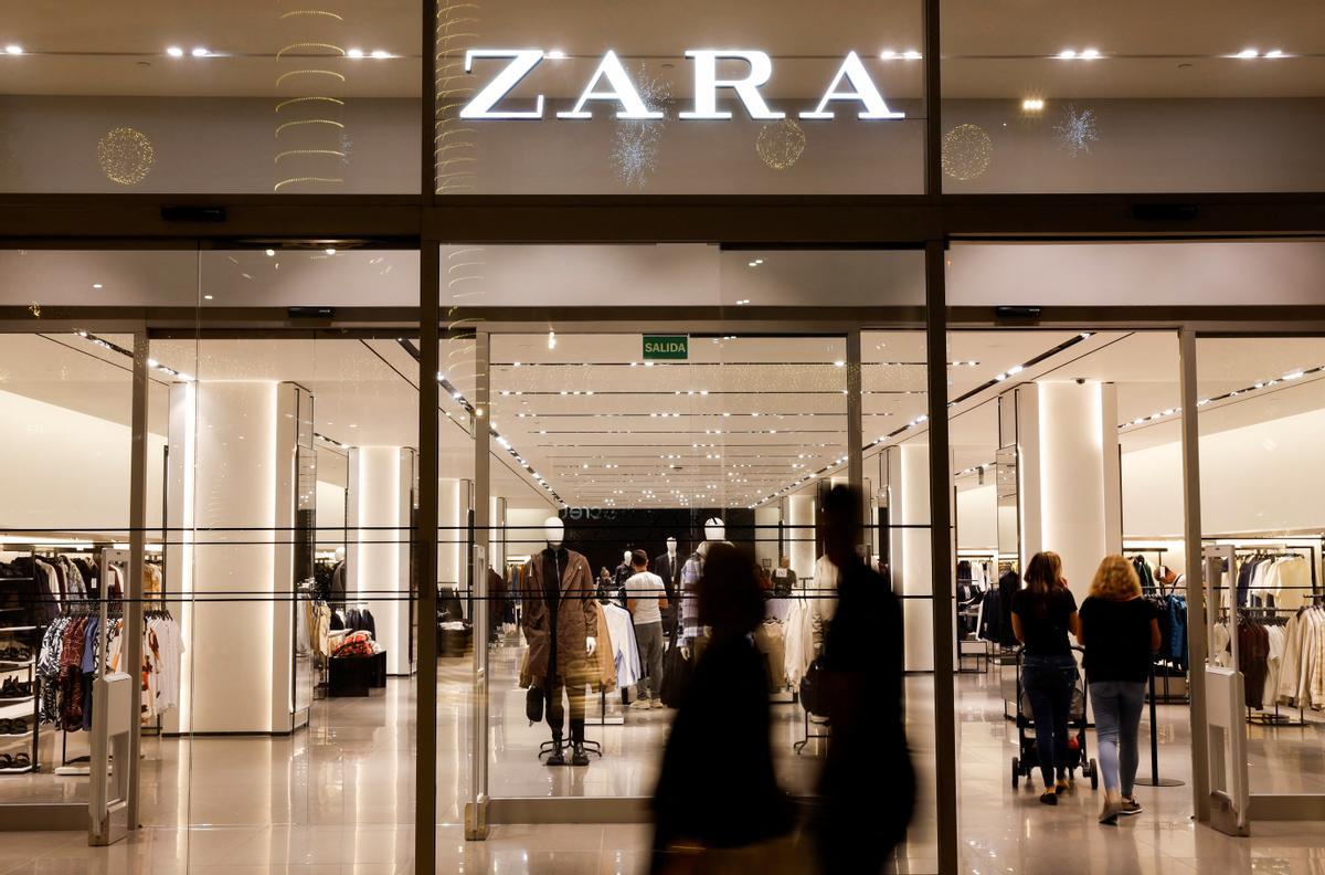 La petición de Zara en los probadores que sorprende a los clientes
