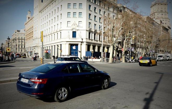 El Govern alcanza un acuerdo con el PSC para aprobar el decreto de las VTC