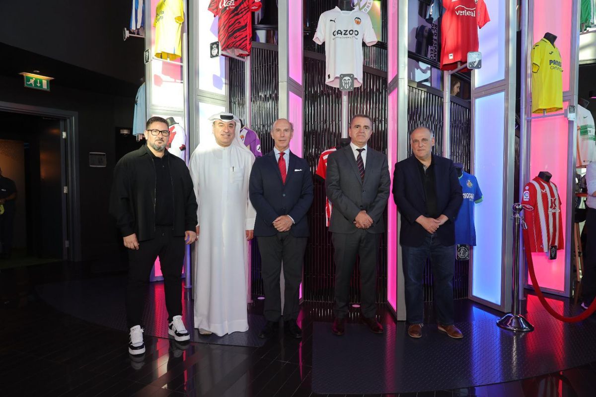 Dani García (izquierda), en el acto de LaLiga en Doha, con Javier Tebas a la derecha. Dani García (izquierda), en el acto de LaLiga en Doha, con Javier Tebas a la derecha.