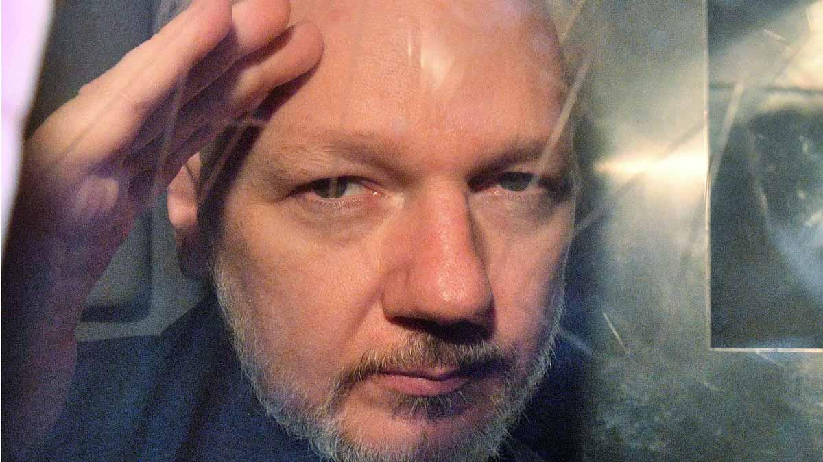 La fiscalia de Suècia reobre el cas per presumpta violació contra Assange