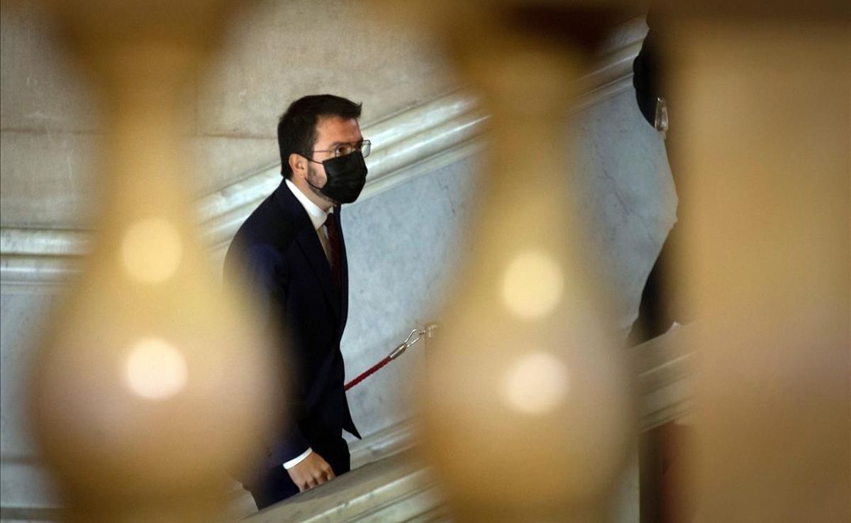 Pere Aragonès, a su llegada al Parlament para el debate de investidura. Pere Aragonès, a su llegada al Parlament para el debate de investidura.
