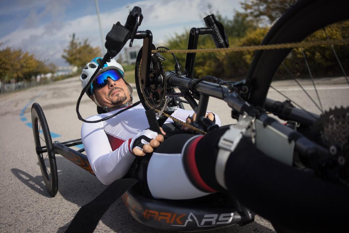 Radioactivo Diverso horario Sergio Garrote, el campeón ciclista que pedalea con las manos